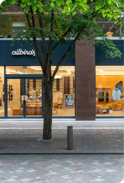 Allbirds 丸の内店
